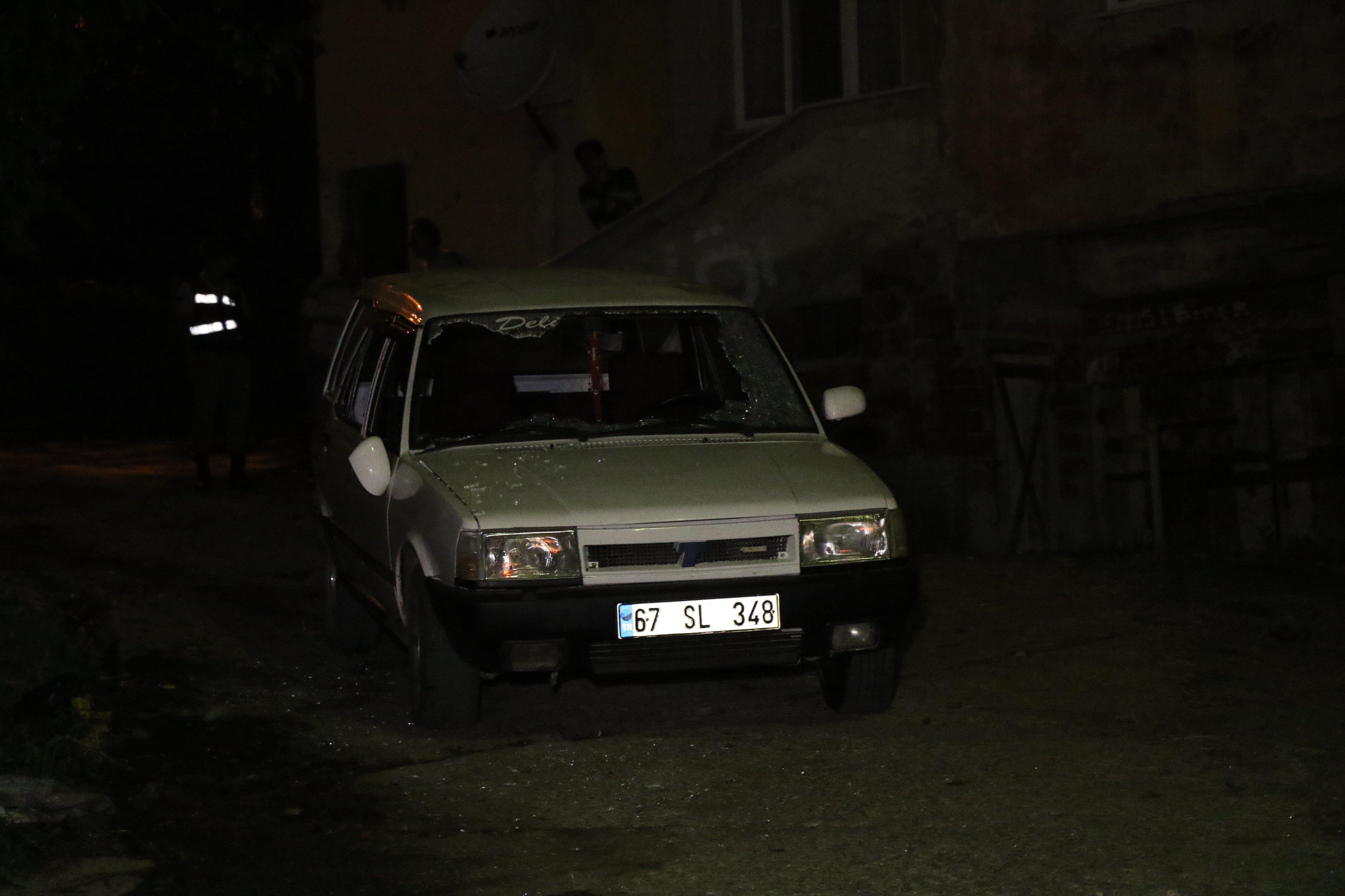 Zonguldakta kına dönüşü aracı taradılar: 3 ölü