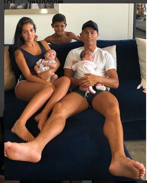 Cristiano Ronaldonun aile saadeti