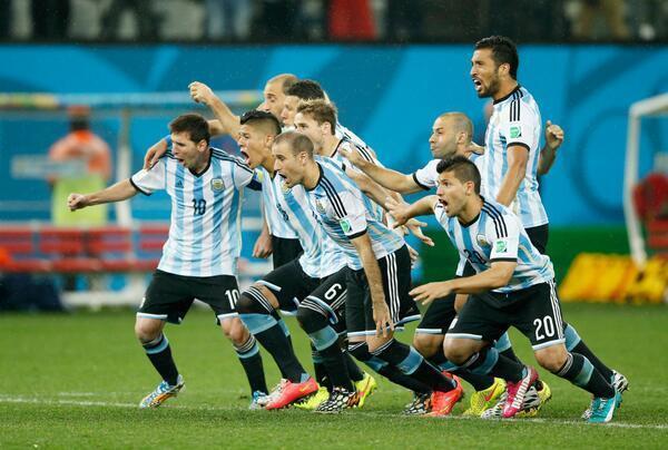 Arjantin Hollandayı penaltılarla geçti
