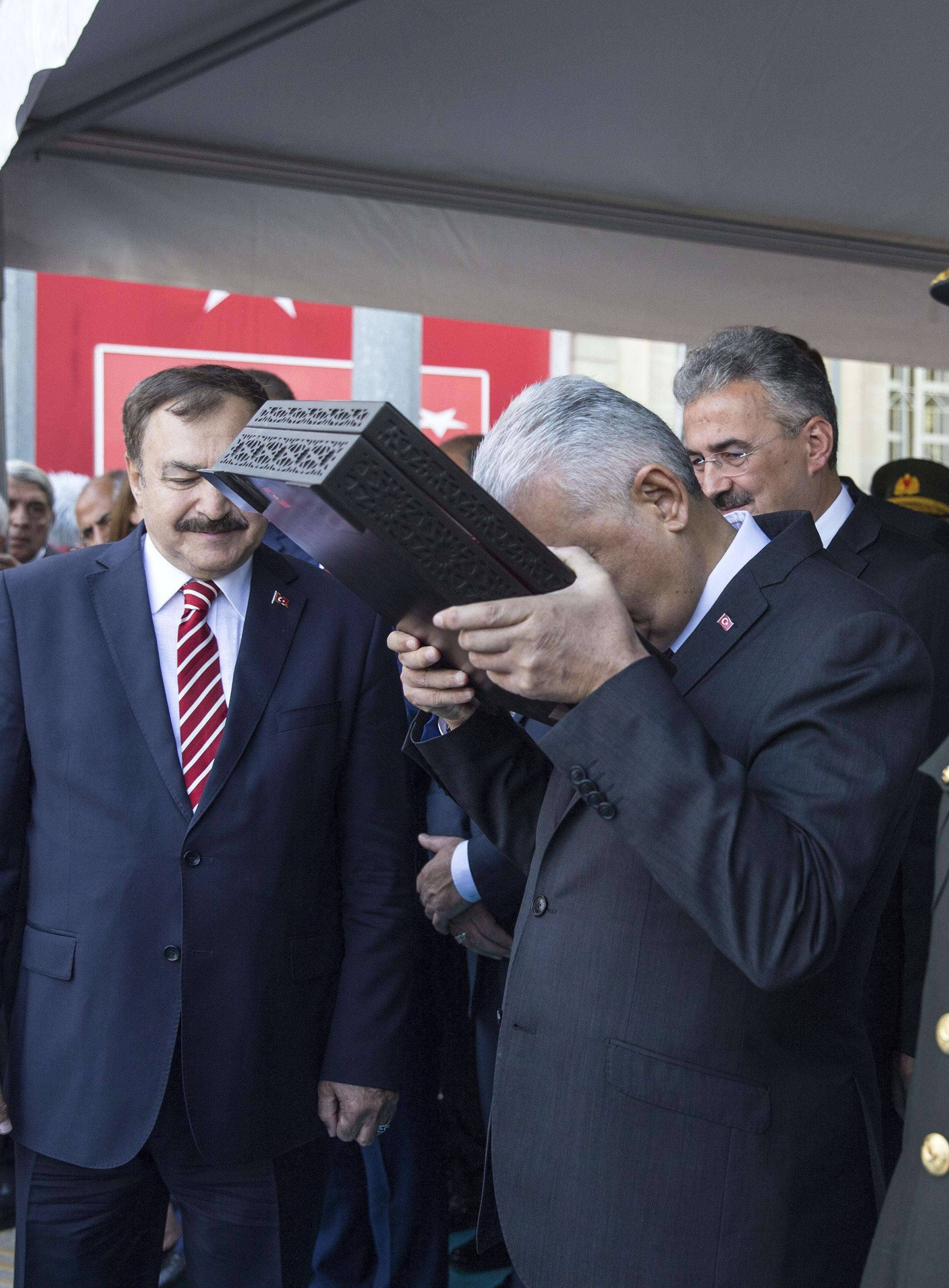 İzmir’in düşman işgalinden kurtuluşunun 95’inci yıldönümünde coşkulu kutlama