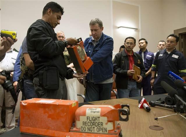 Felaket uçağının kara kutusu Malezyaya teslim edildi