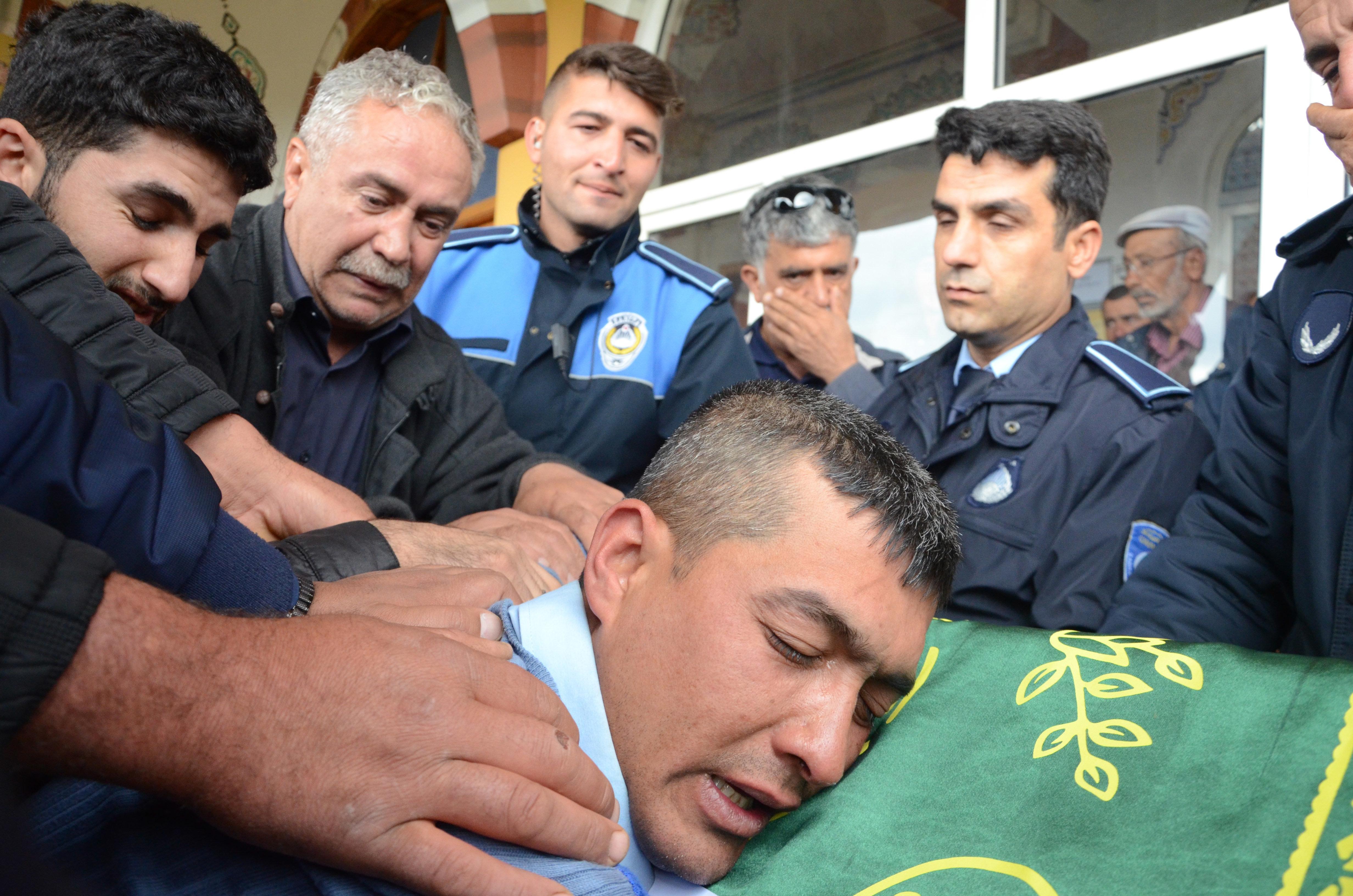 Gaziantepte eşi tarafından iki çocuğu öldürülen babanın sözleri yürekleri dağladı