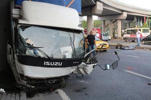 Beşiktaşta feci kaza: 9 yaralı