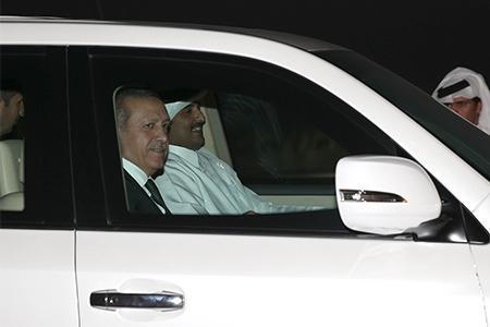 Katar Emirinden Erdoğana sürpriz hareket