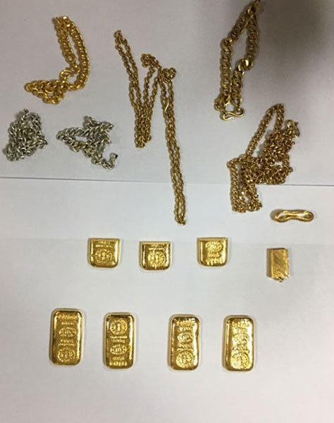Makatına sakladığı 1 kilogram altınla yakalandı