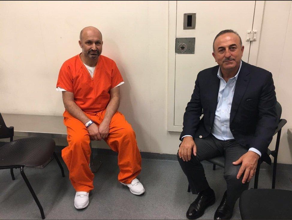 ABDdeki kavgada tutuklanan 2 Türke moral ziyareti
