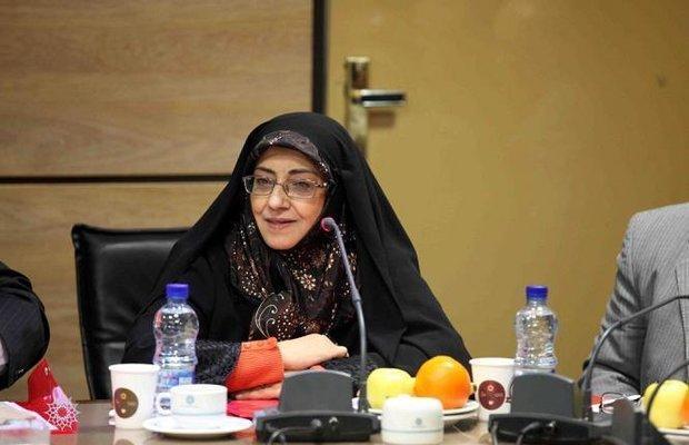 Erdoğanın İran ziyaretinde kadın olarak bir tek o vardı