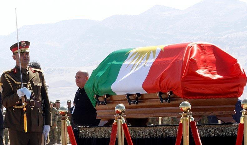 Celal Talabaninin cenazesi toprağa verildi