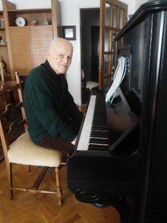 Öğretmenim canım benim şarkısının bestecisi Erdoğan Okyay hayatını kaybetti