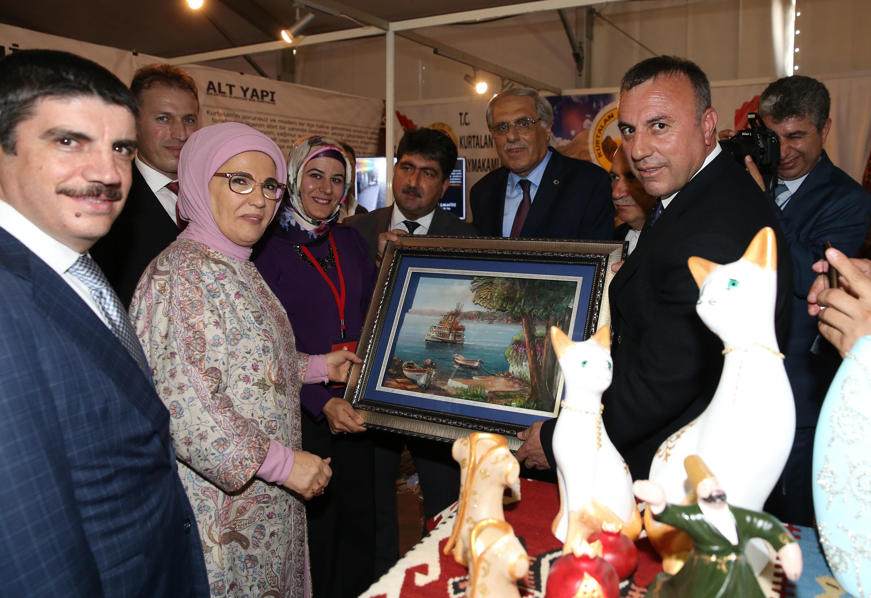 Emine Erdoğan Siirt Tanıtım Günleri’ne katıldı