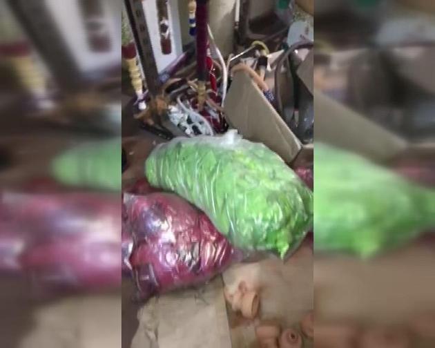 Hamal kılığına giren polis 800 kilo kaçak nargile tütünü buldu