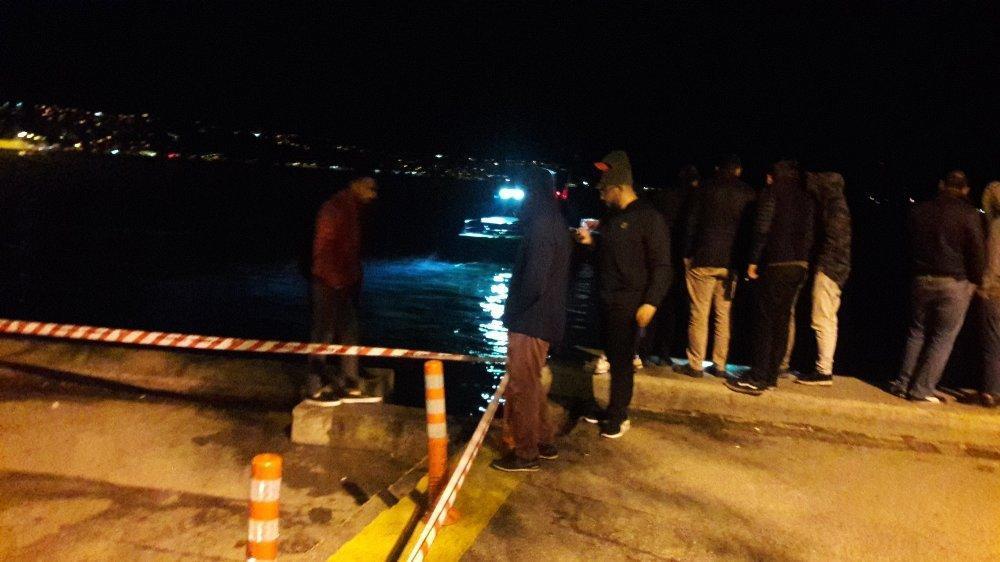 İstanbul Sarıyerde kaza yapan araç takla atarak denize uçtu