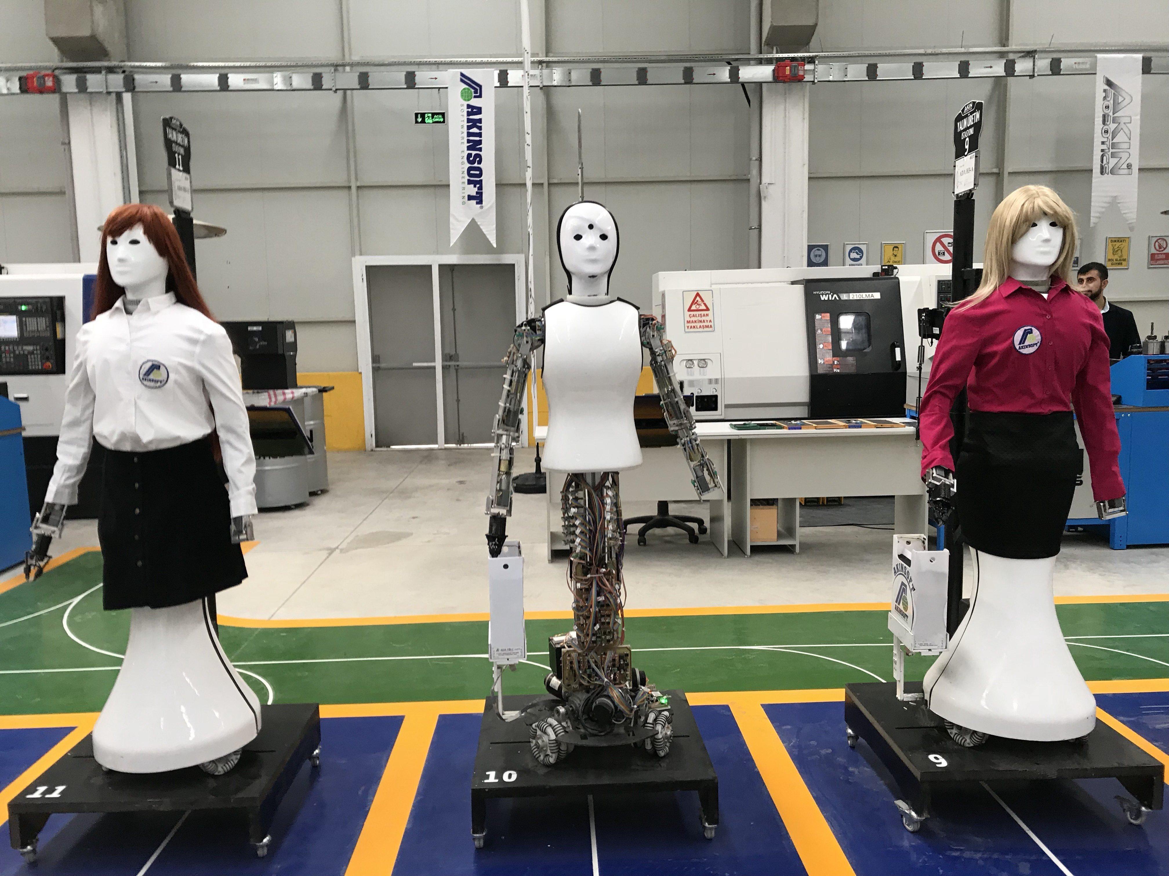 Türkiyenin ilk insansı robot fabrikası Konyada açıldı