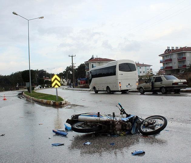 Motosikletle okula giderken kaza yapan 2 liseli öldü