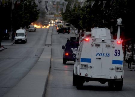 İstanbulda helikopter destekli terör operasyonu