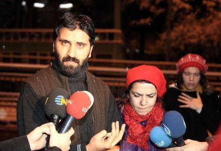 Gazeteci Nuh Köklü, Kartopu oynarken bıçaklanarak öldürüldü