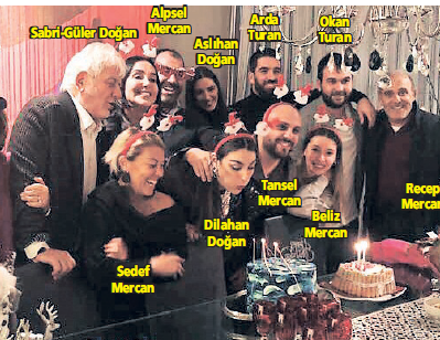 Arda Turan ilk kez aile fotoğrafında