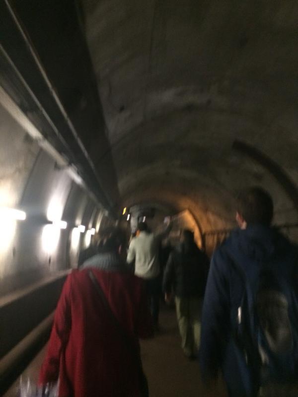 Mecidiyeköy metroda seferler aksadı
