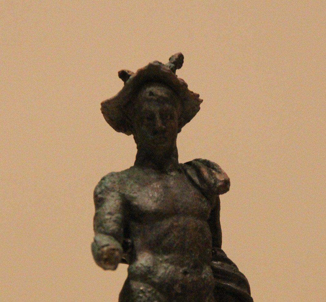 2 bin yıllık Hermes heykeli tesadüfen bulundu