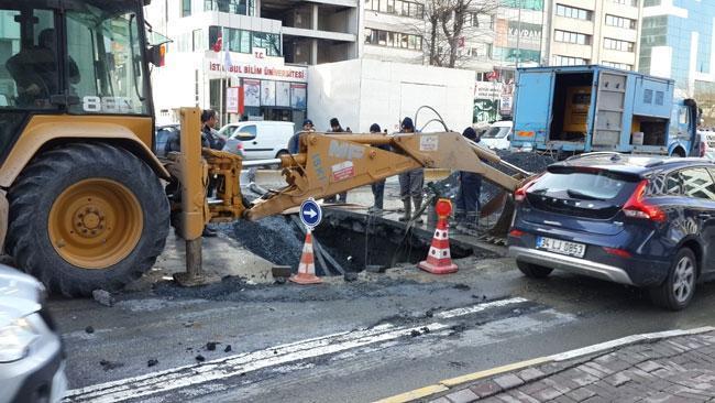 İstanbulda trafik bugün neden felç