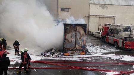 İkitelli Organize Sanayi Sitesinde yangın