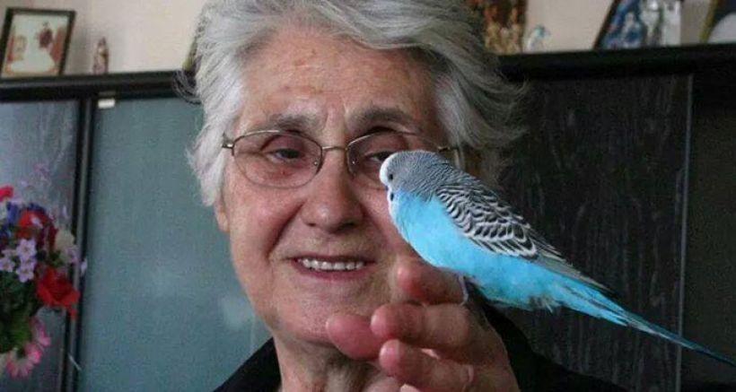 Erdal Erenin annesi Şadan Eren hayatını kaybetti