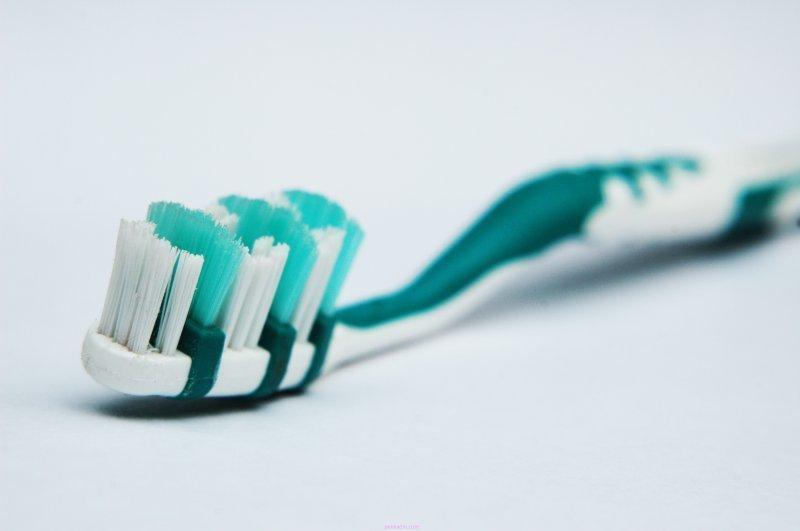 Uzmanlardan önemli uyarı: Reflünüz varsa yumuşak diş fırçası kullanın