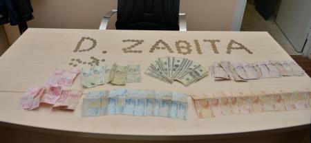 Suriyeli dilencinin üzerinden 5 bin 600 lira çıktı
