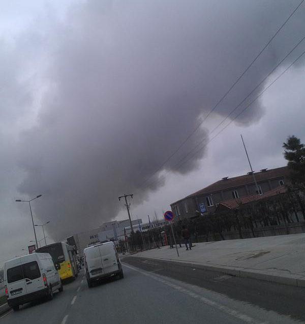 İstanbul Büyükçekmecede fabrika yangını