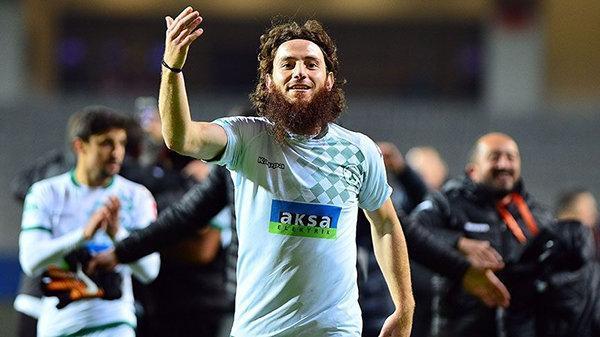 Aykut Demir dua etti, Başakşehir’den çeyrek finali kaptı