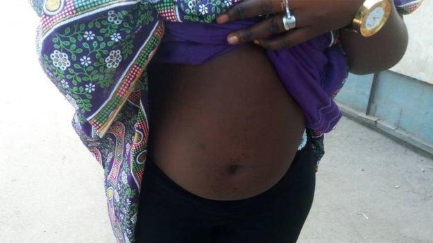Ginede hamile kalmak isteyen kadınların karnını büyüten şifacı gözaltında