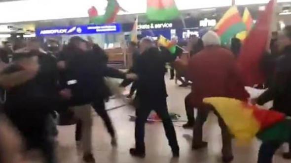 Almanya’da PYD/PKK yandaşları Türk yolculara saldırdı