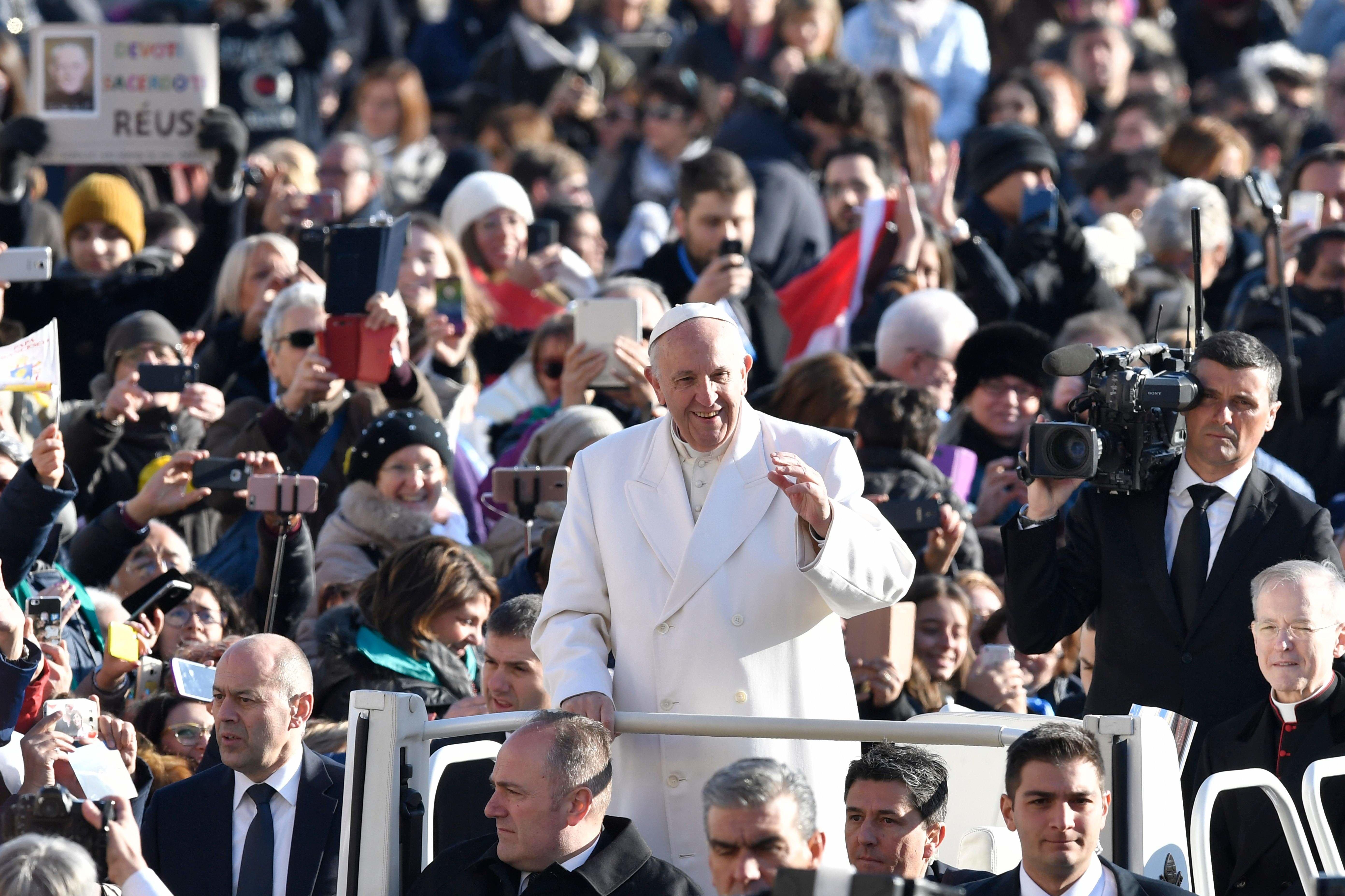 Papa Francesco: İlk sahte haber üreticisi İncildeki yılandır