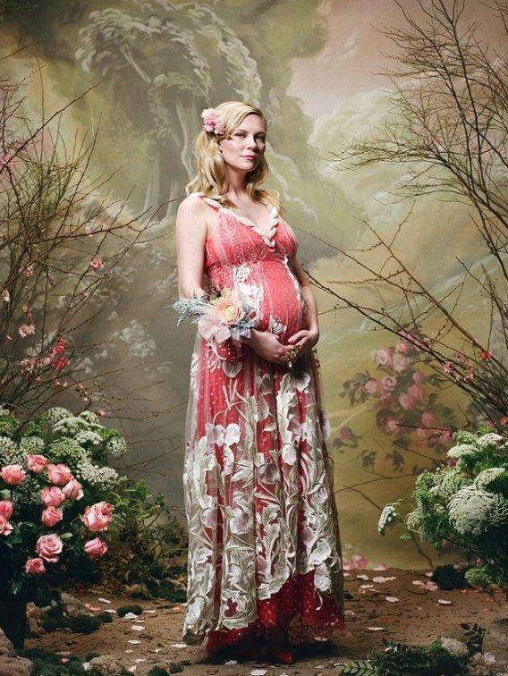Oyuncu Kirsten Dunst hamile olduğunu duyurdu