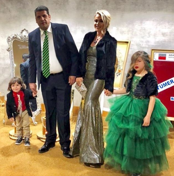 Yeliz Yeşilmenin aile fotoğrafı kıyameti kopardı