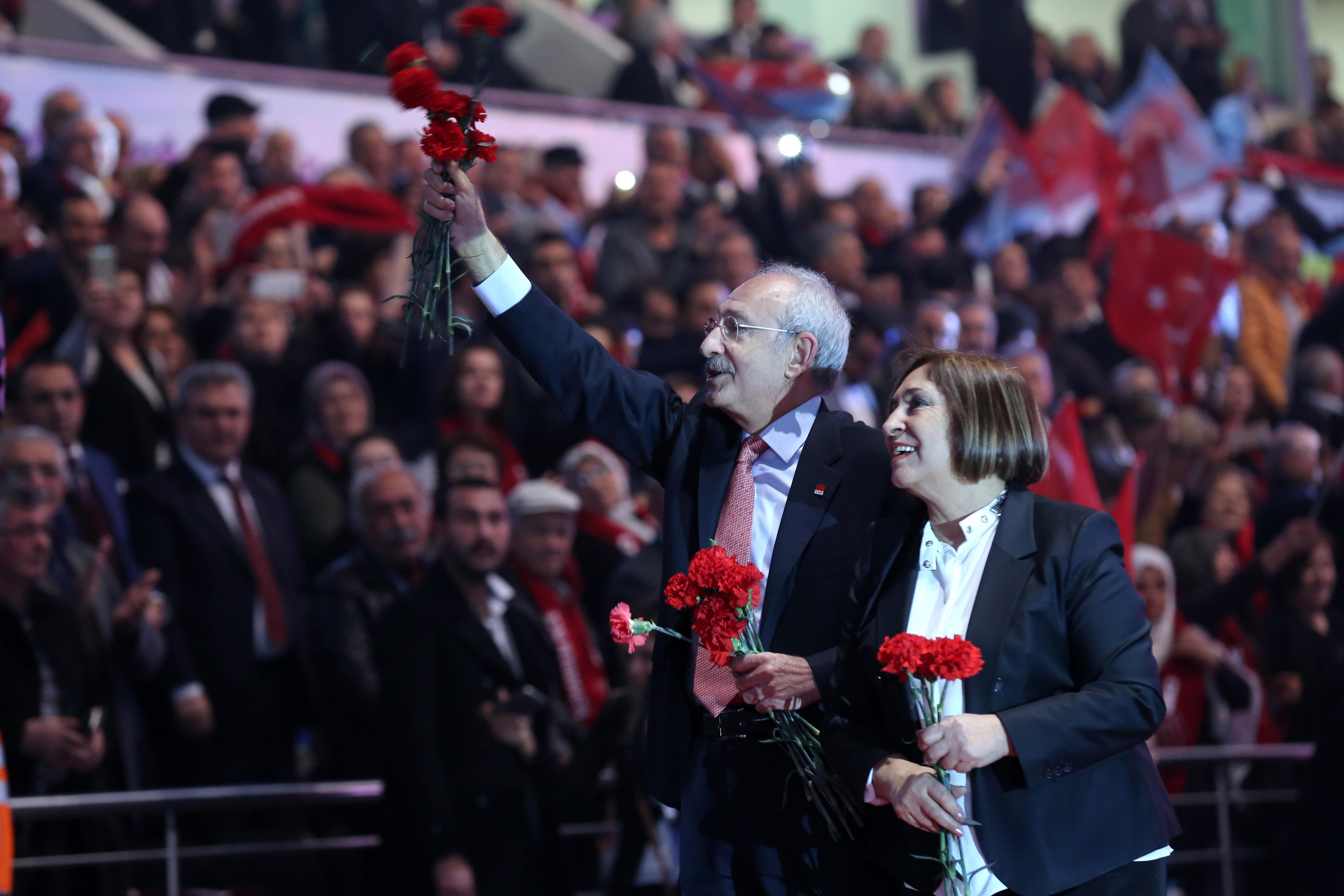 Kılıçdaroğlu yeniden genel başkan seçildi