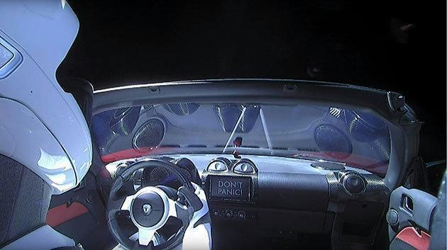 Elon Muskın Tesla otomobili Mars yolunda (Elon Musk kimdir)