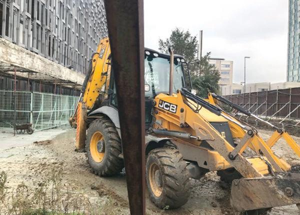 Atatürk Kültür Merkezini yıkım çalışmaları başladı