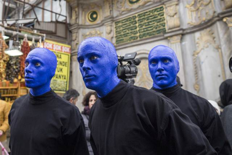 Eminönünde sıra dışı anlar: Blue Man Group