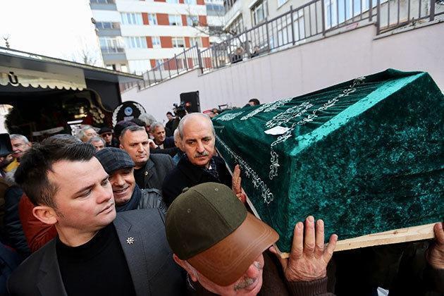 Spiker Tuna Huş hayatını kaybetti Tuna Huş kimdir Cenazesi ne zamandı Tuna Huşun cenazesine ünlü akını