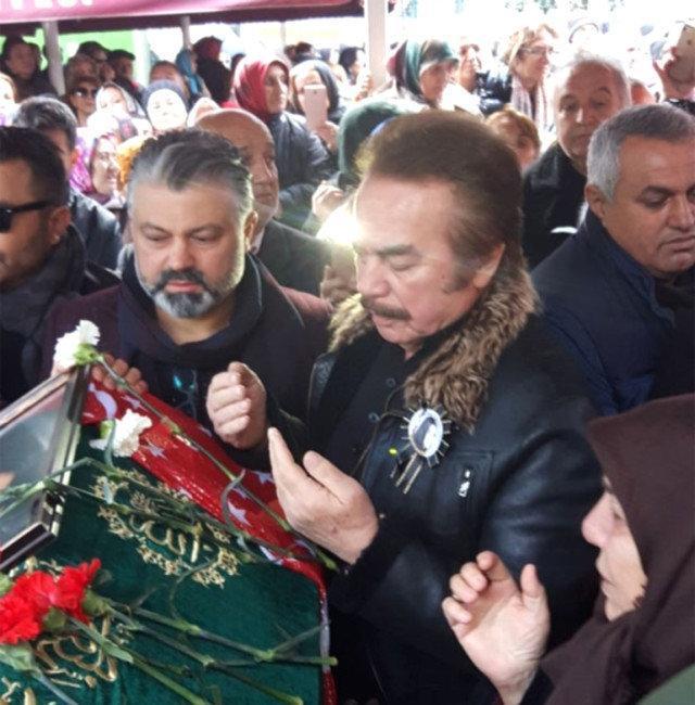 Nuray Hafiftaş son yolculuğuna uğurlandı (Cenazeye ünlü akını)
