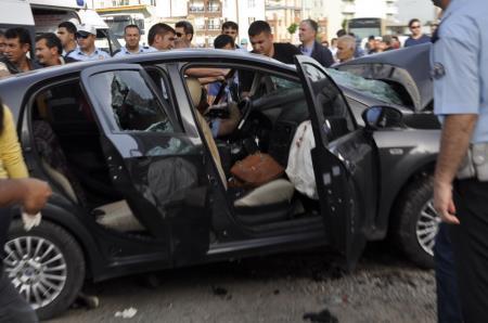 Karsta trafik kazası: 3 ölü, 2 yaralı
