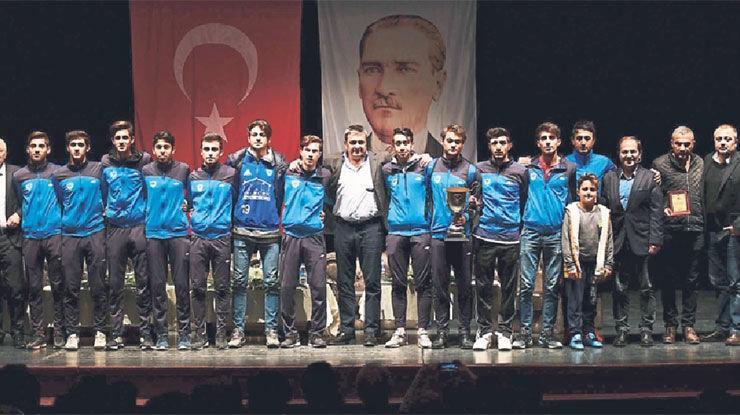 Fanatik Türkiye Buluşmaları Adana’dan başladı