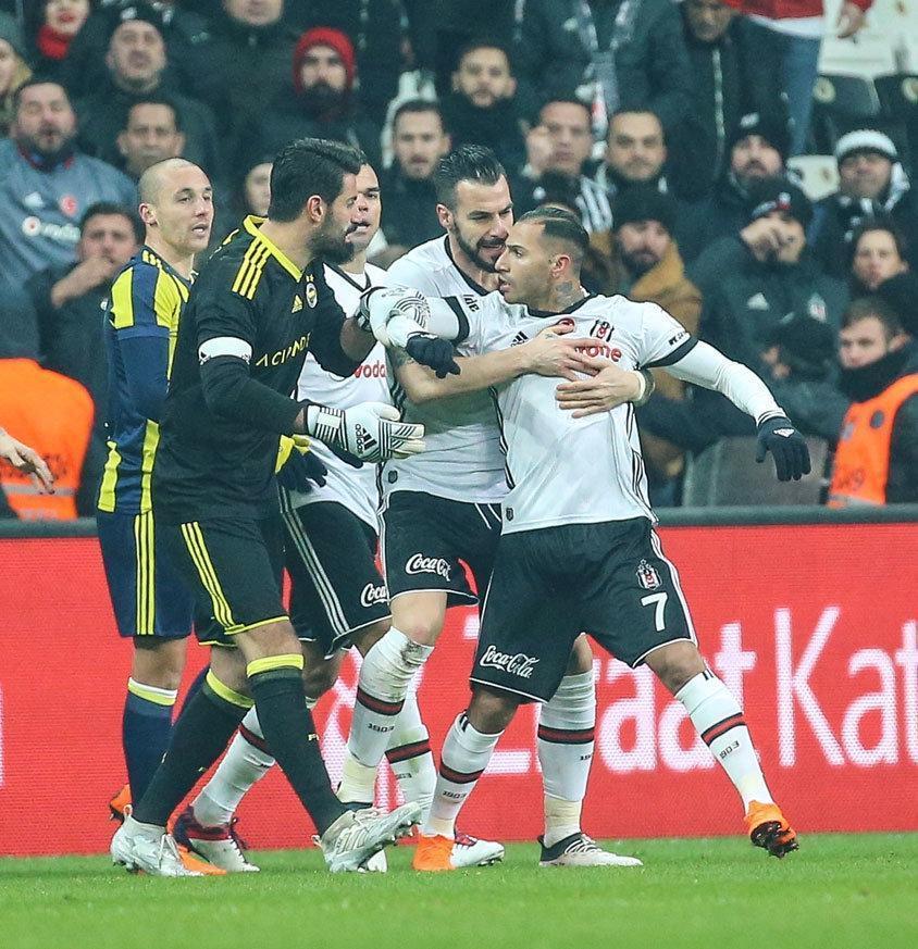 Fenerbahçe-Beşiktaş maçından kareler