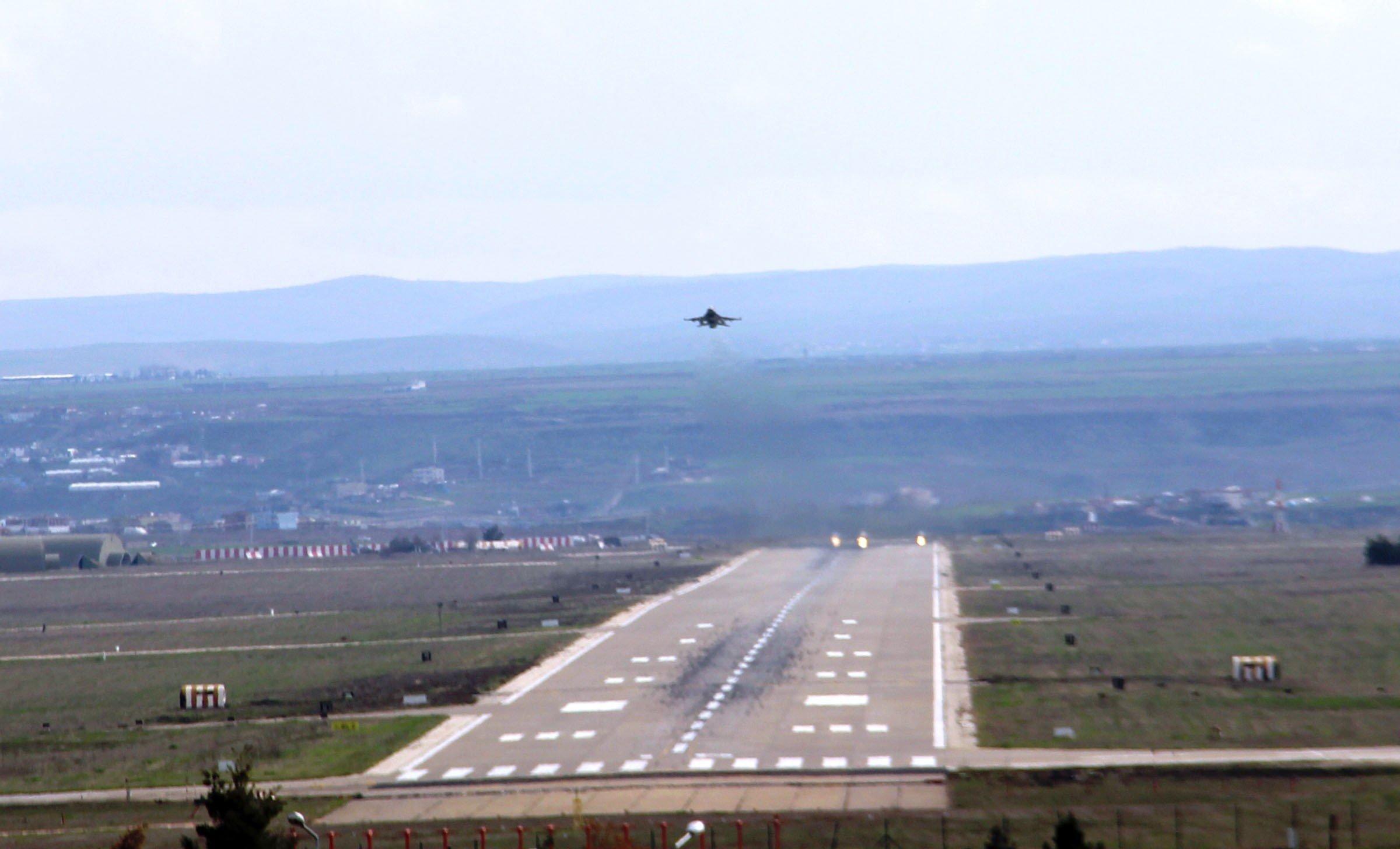 F-16lar Afrin için Diyarbakırdan havalandı
