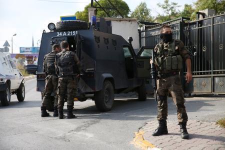 İstanbulda polise silahlı saldırı