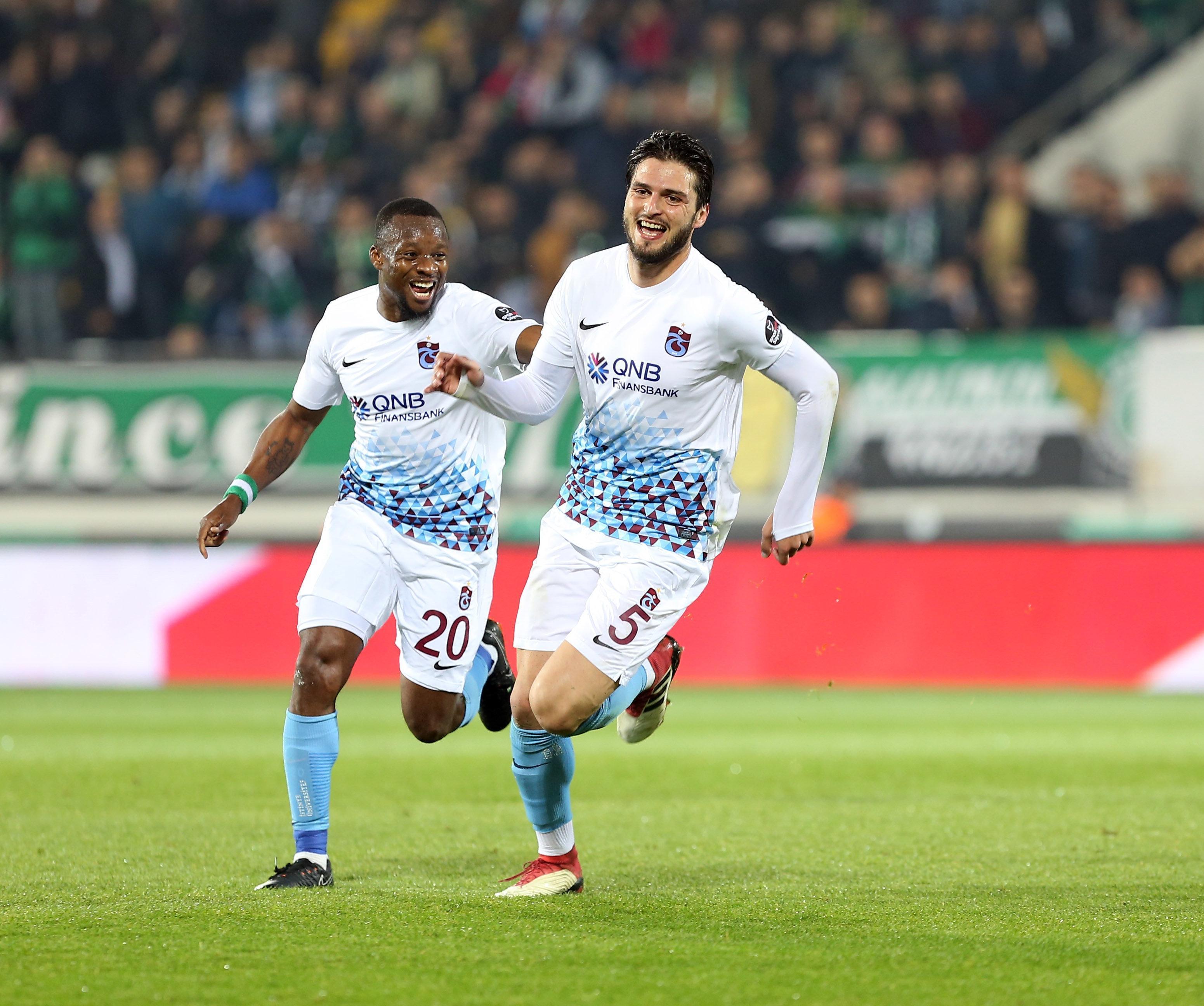 Akhisarspor - Trabzonspor maçı özeti
