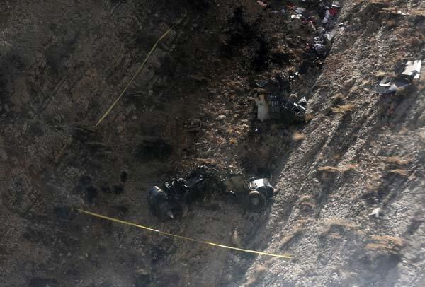 Mina Başaran ve 7 arkadaşının öldüğü kazada uçağın enkazı bulundu İşte ilk fotoğraf