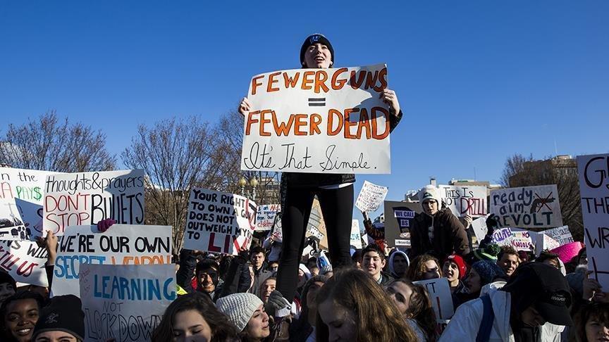 ABDde silah karşıtı öğrenci protestosu