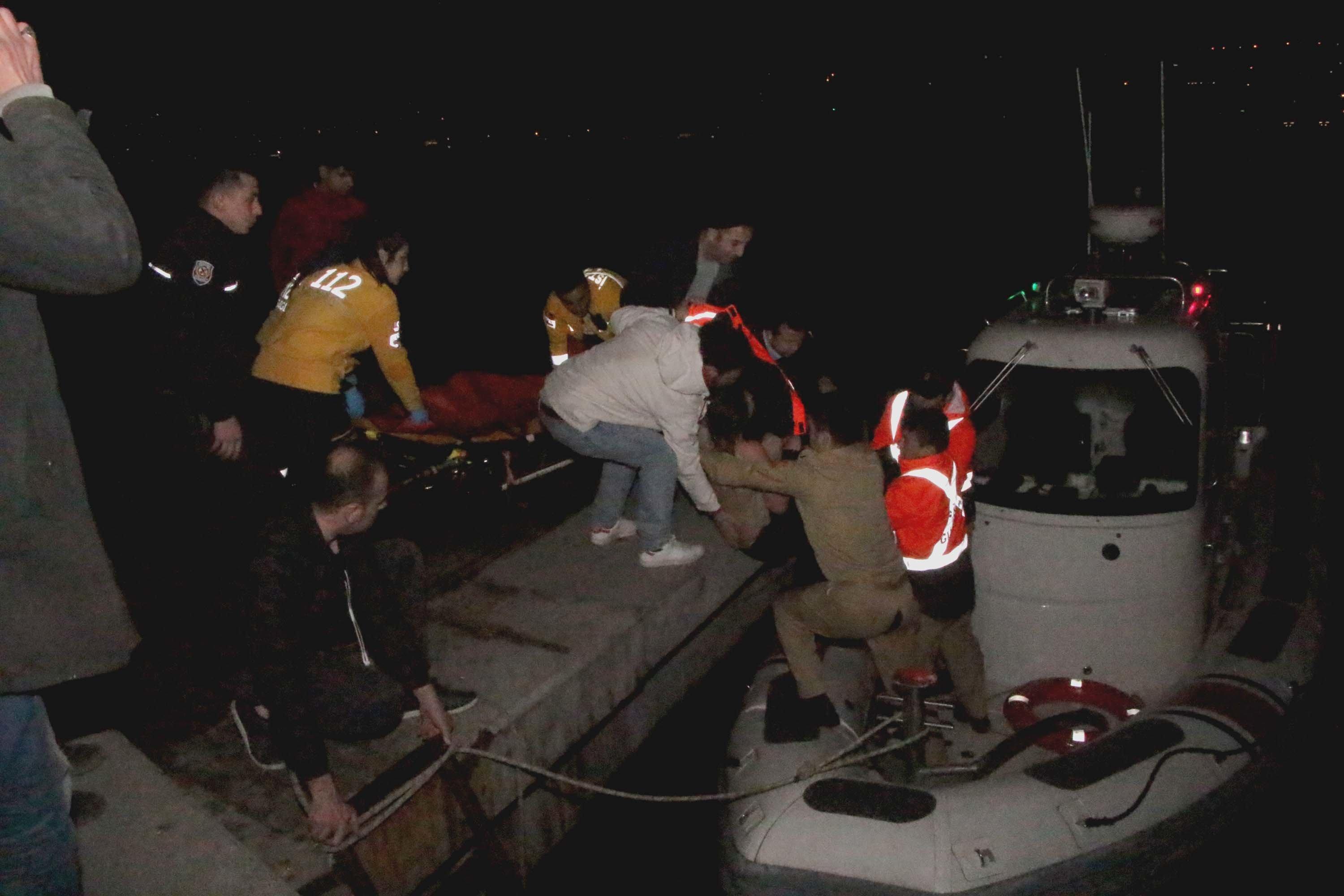 İstanbul Sarıyerde denize düşen kadın kurtarıldı